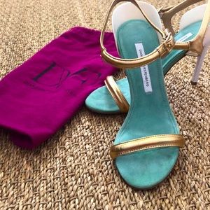 DianevonFurstenberg GorgeousGold strap with green suede4 inchwhite heel sandal
